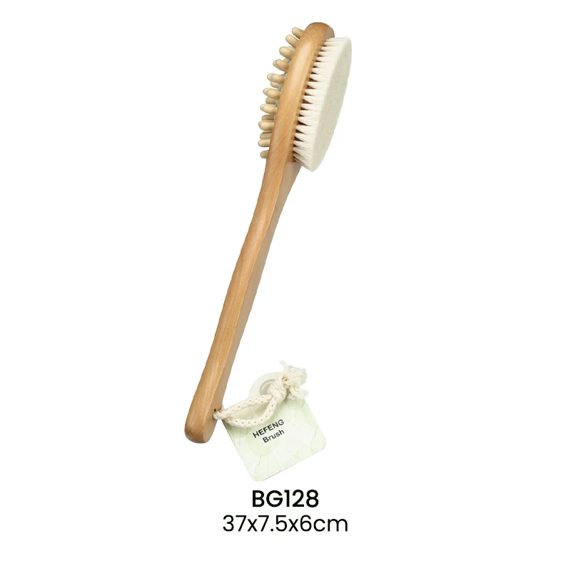 Cepillo corporal de madera de doble cara con p&uacute;as de masaje.