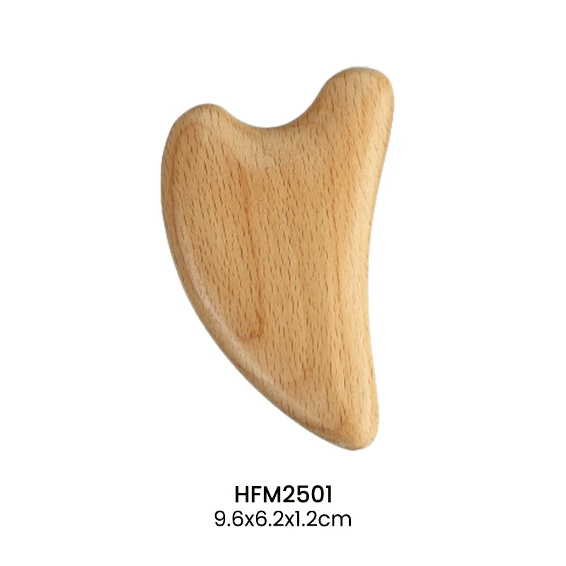 Herramienta de masaje Gua Sha personalizada con forma de coraz&oacute;n de madera