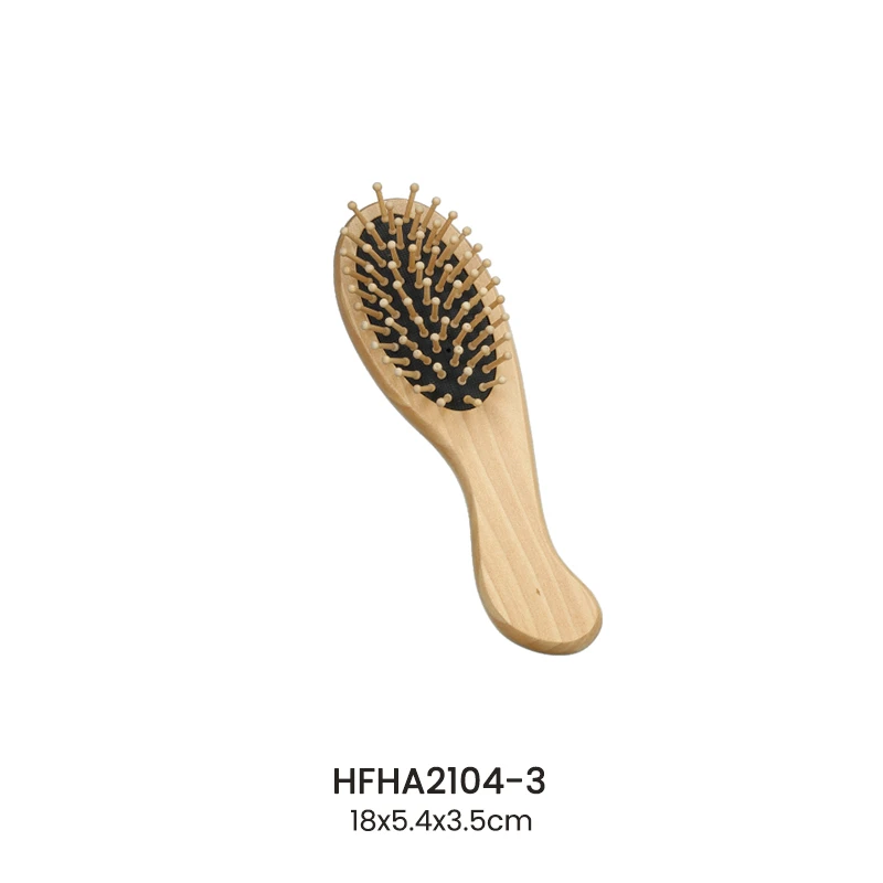 Cepillo de pelo ergon&oacute;mico de madera Schima Superba con mango curvo