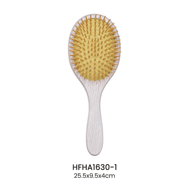 Cepillo para el cabello de madera de fresno pintado de blanco con pasadores de madera
